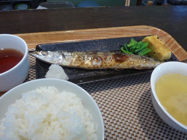 s-r0310秋刀魚定食.jpg