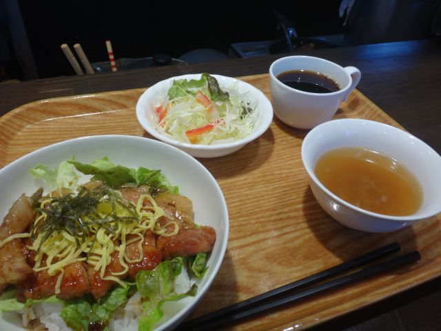 s-ｒ0204豚肉丼.jpg