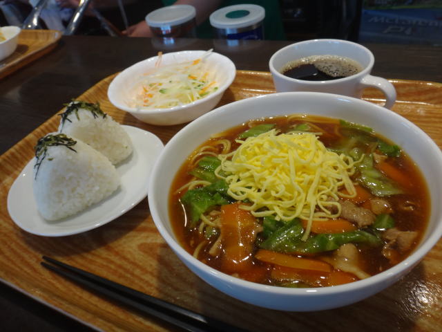 ｈ2811広東麺.JPG